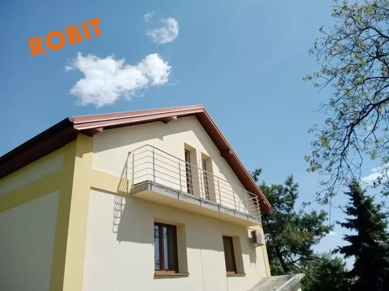 Balustrady nierdzewne – trwałość i styl w jednym